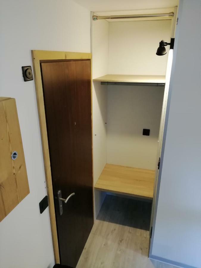 Studio En Duplex Renove 通内 外观 照片